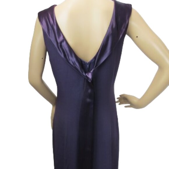 Mannequin Aubergine Formal Dress - Picture 4 of 6